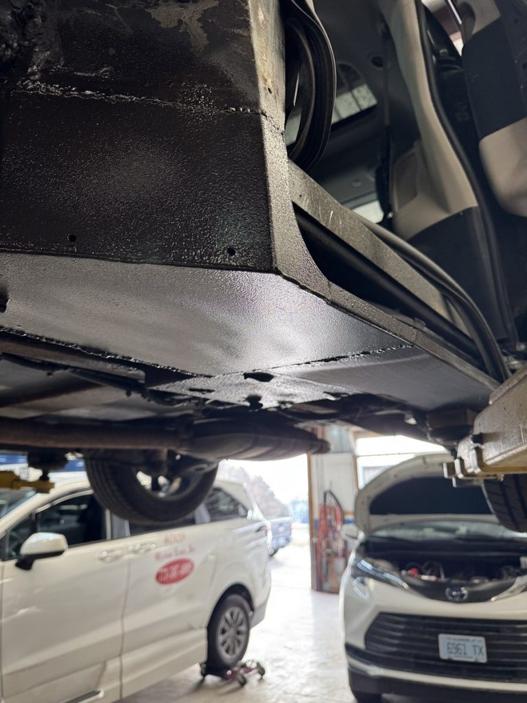 chrysler pacifica floor pockets repair (12)
