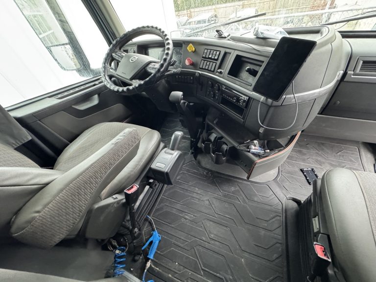 semitruck hand controls installation (3)