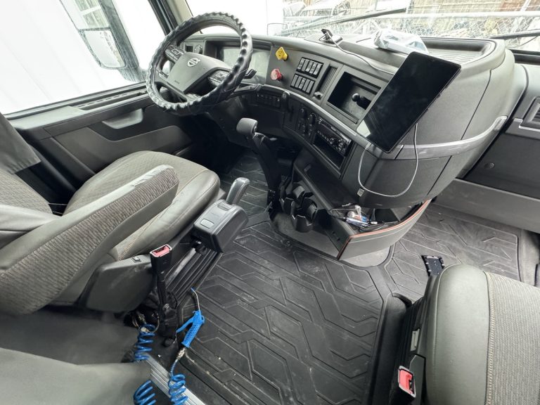 semitruck hand controls installation (4)