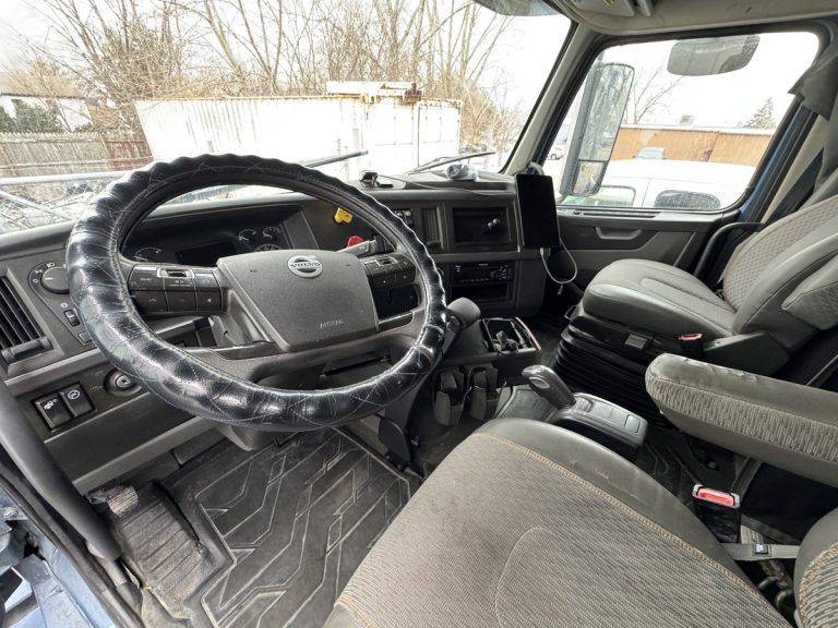 semitruck hand controls installation (6)